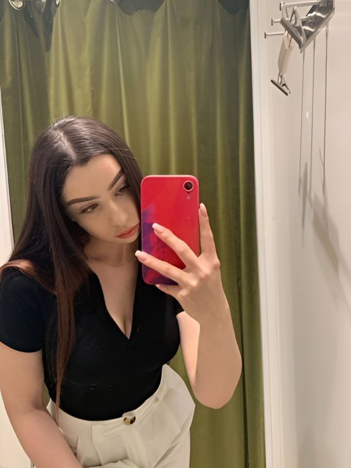 Борислава привлекательная девушка из Редкино цена от 5000 руб