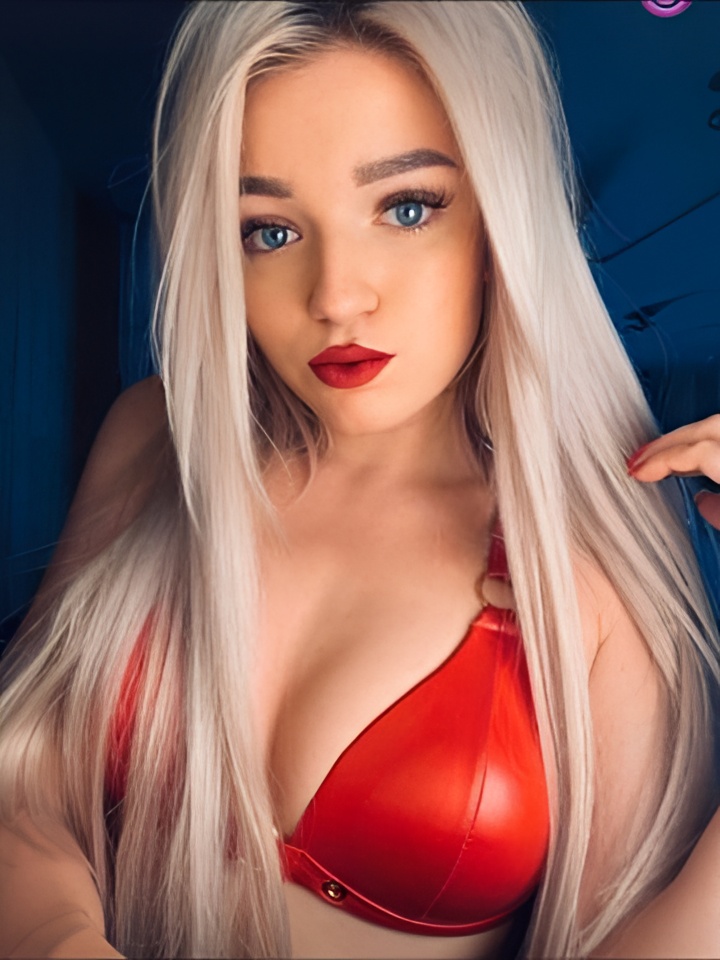 Эльза привлекательная девушка из Редкино цена от 5000 руб