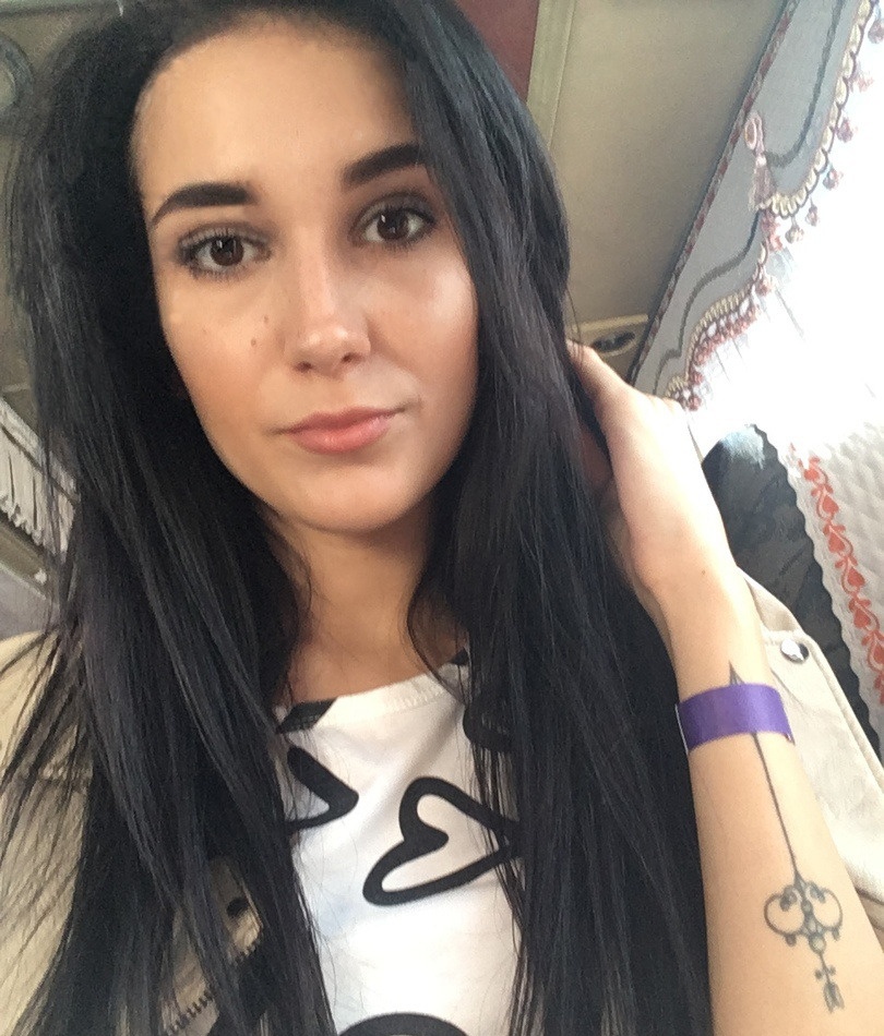 Эмилия привлекательная девушка из Редкино цена от 3000 руб